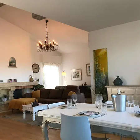 Charming With Panoramic View On Sea - Ideal For Family Vacations Валлорис