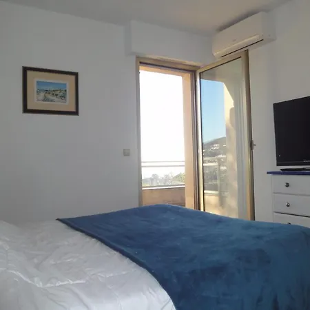 Дом отдыха Charming With Panoramic View On Sea - Ideal For Family Vacations